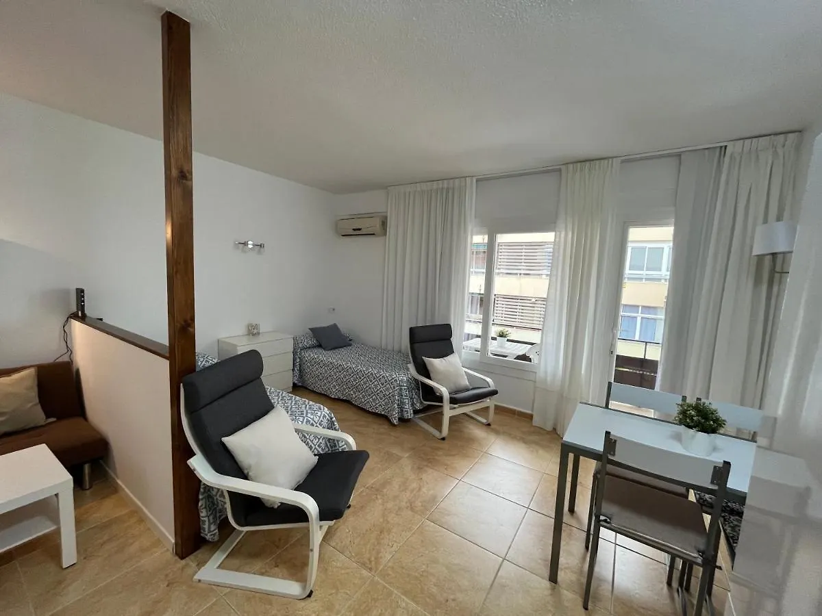 Ama611 - Terraza, Wifi, Playa La Carihuela A 100 Metros Daire Torremolinos 0*,