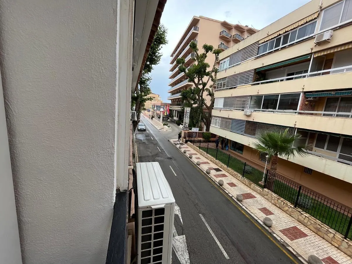 Apartamento Ama611 - Terraza, Wifi, Playa La Carihuela A 100 Metros Torremolinos