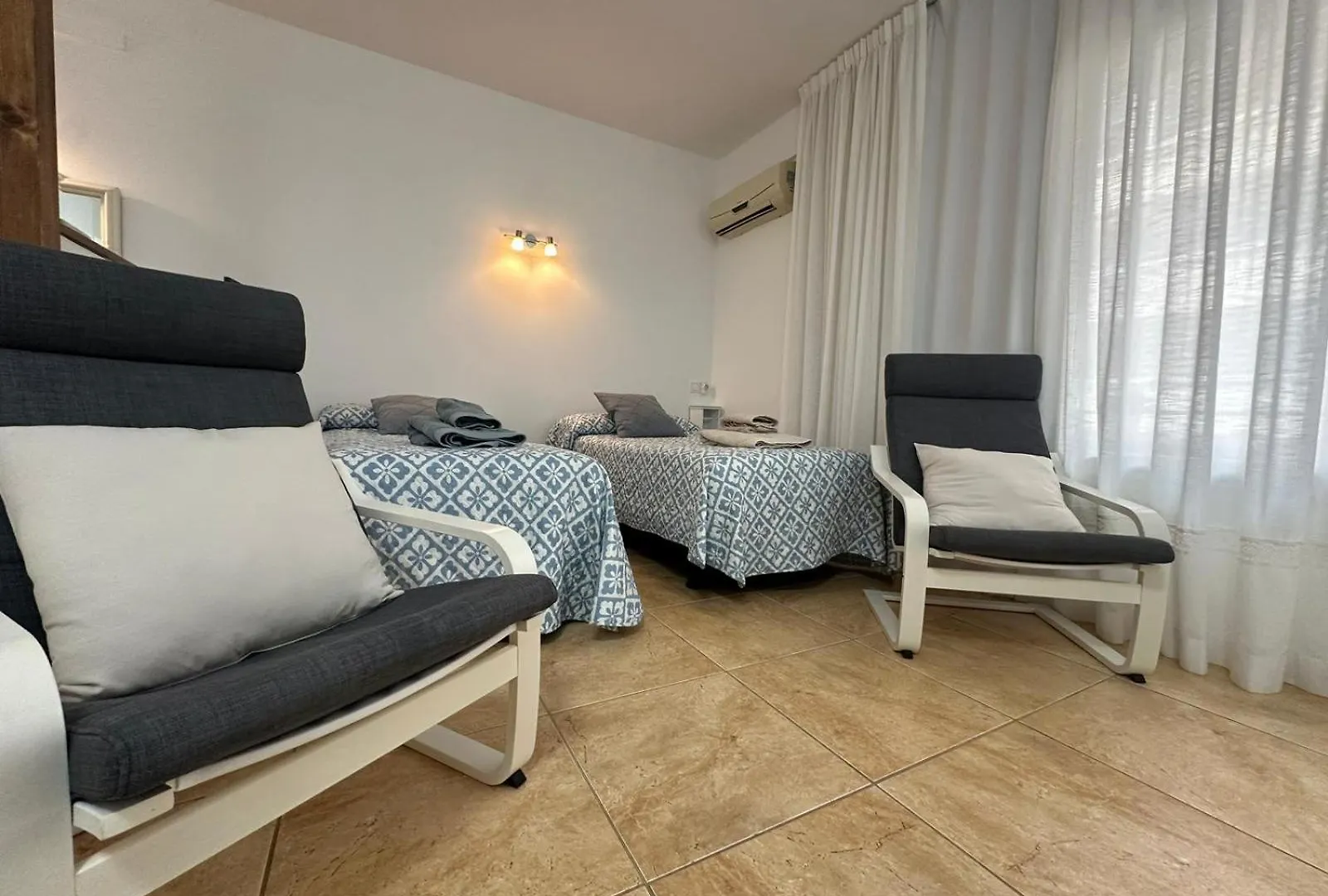 Ama611 - Terraza, Wifi, Playa La Carihuela A 100 Metros Apartment Torremolinos 0*,  Spain